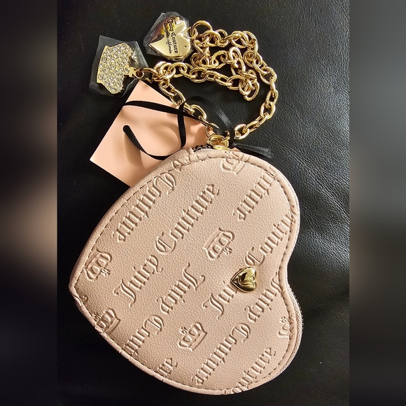 Juicy Couture Not Your Babe Heart Zip Around Wristlet Dusty Blush NWT - Picture 7 of 7